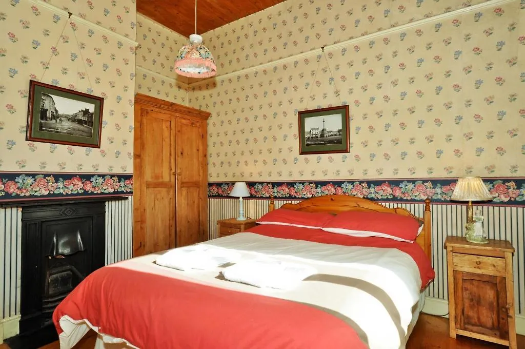 Boffin Lodge Guest House Westport Bed & Breakfast