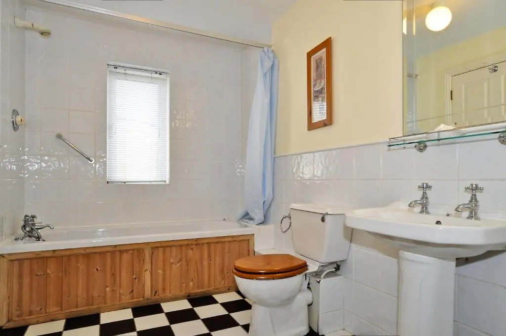 Boffin Lodge Guest House Westport Bed & Breakfast